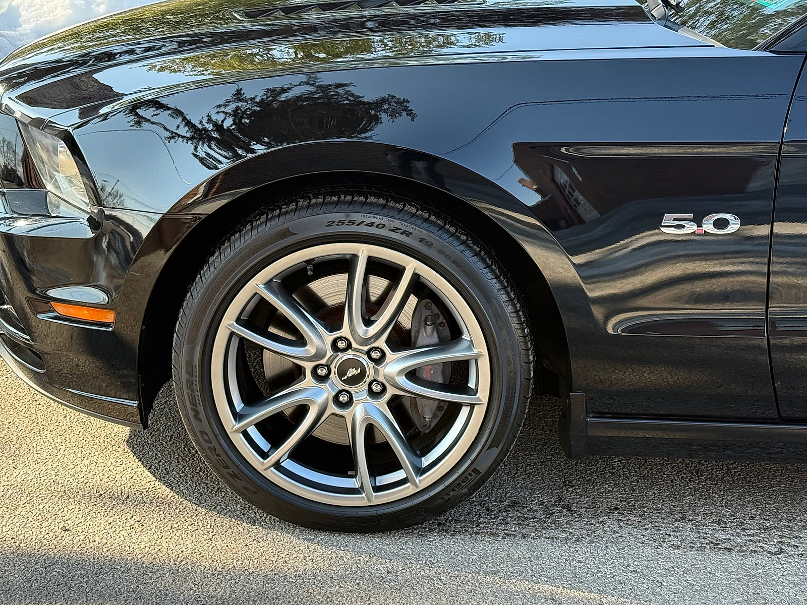 Used 2013 Ford Mustang GT Premium w/ Brembo Brake Pkg image 15