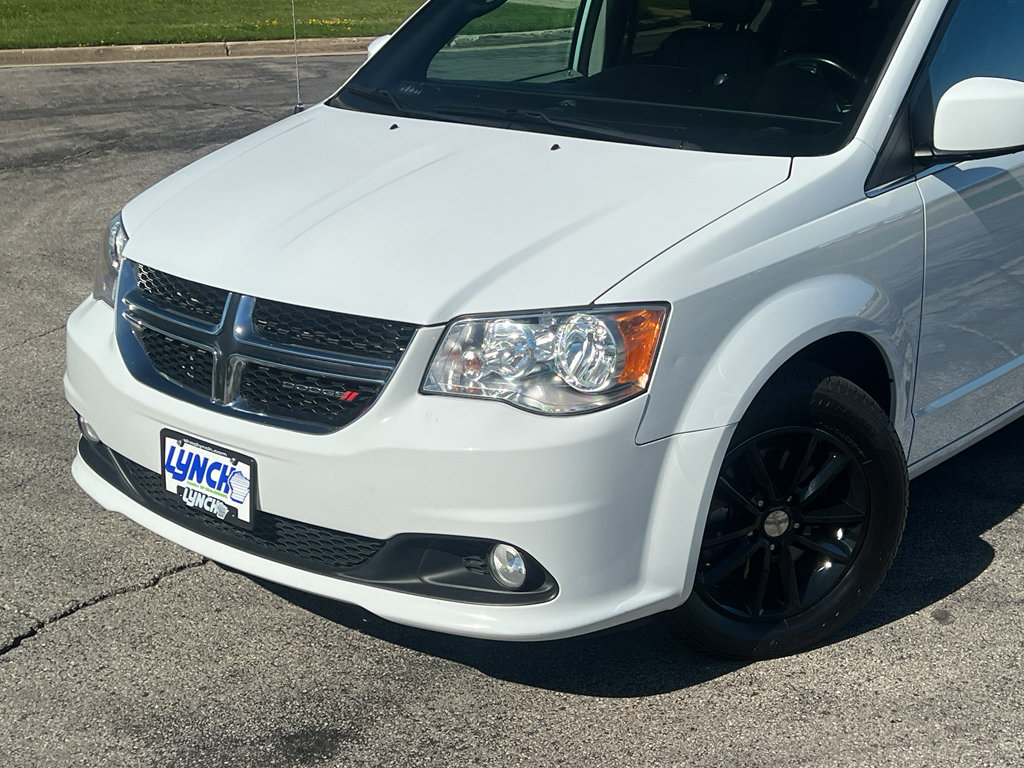 Used 2018 Dodge Grand Caravan SXT w/ Rear Park Assist Package FWD image 8