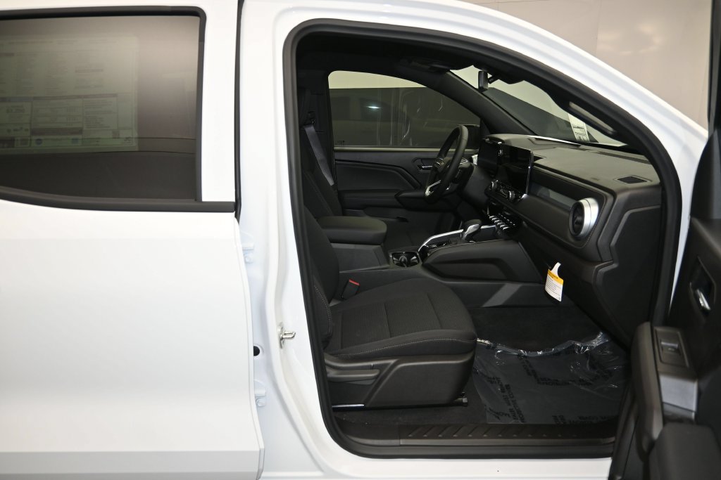 Used 2026 Chevrolet Colorado LT RWD image 26