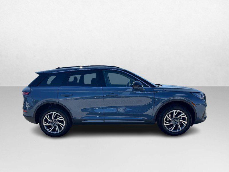 Used 2025 Lincoln Corsair AWD w/ Equipment Group 101A image 4