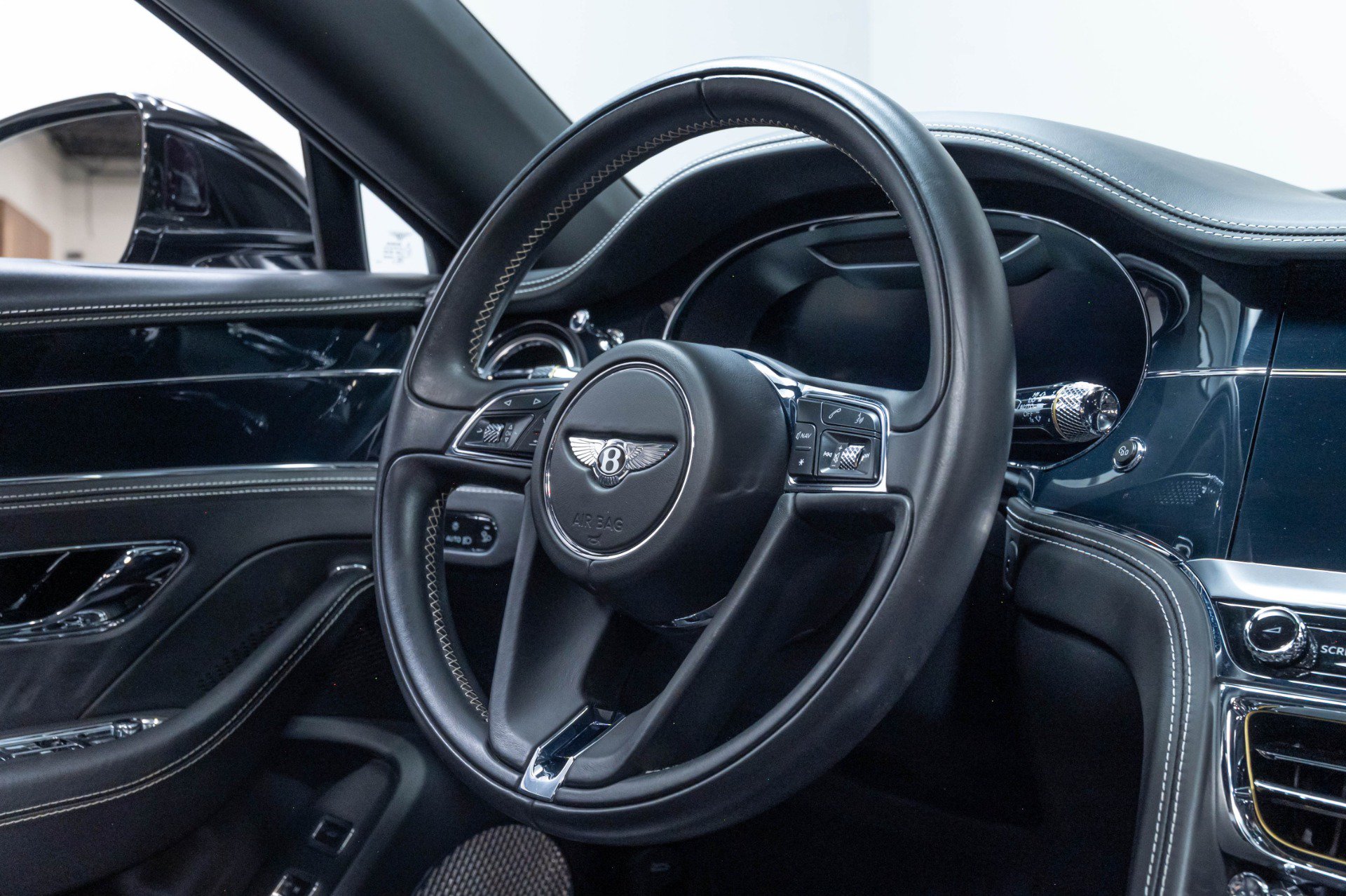 Used 2020 Bentley Flying Spur W12 AWD/4WD image 60