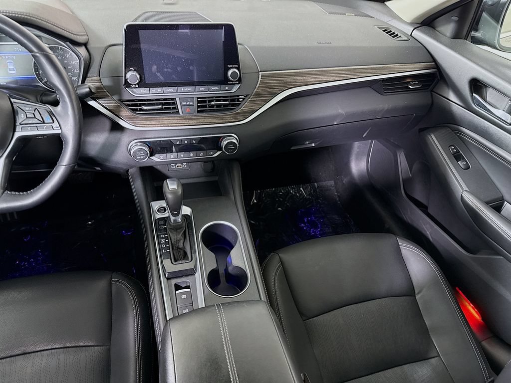 Certified 2019 Nissan Altima 2.0 Platinum FWD image 28