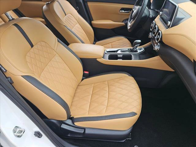 Used 2023 Nissan Sentra SV w/ SV Premium Package FWD image 19