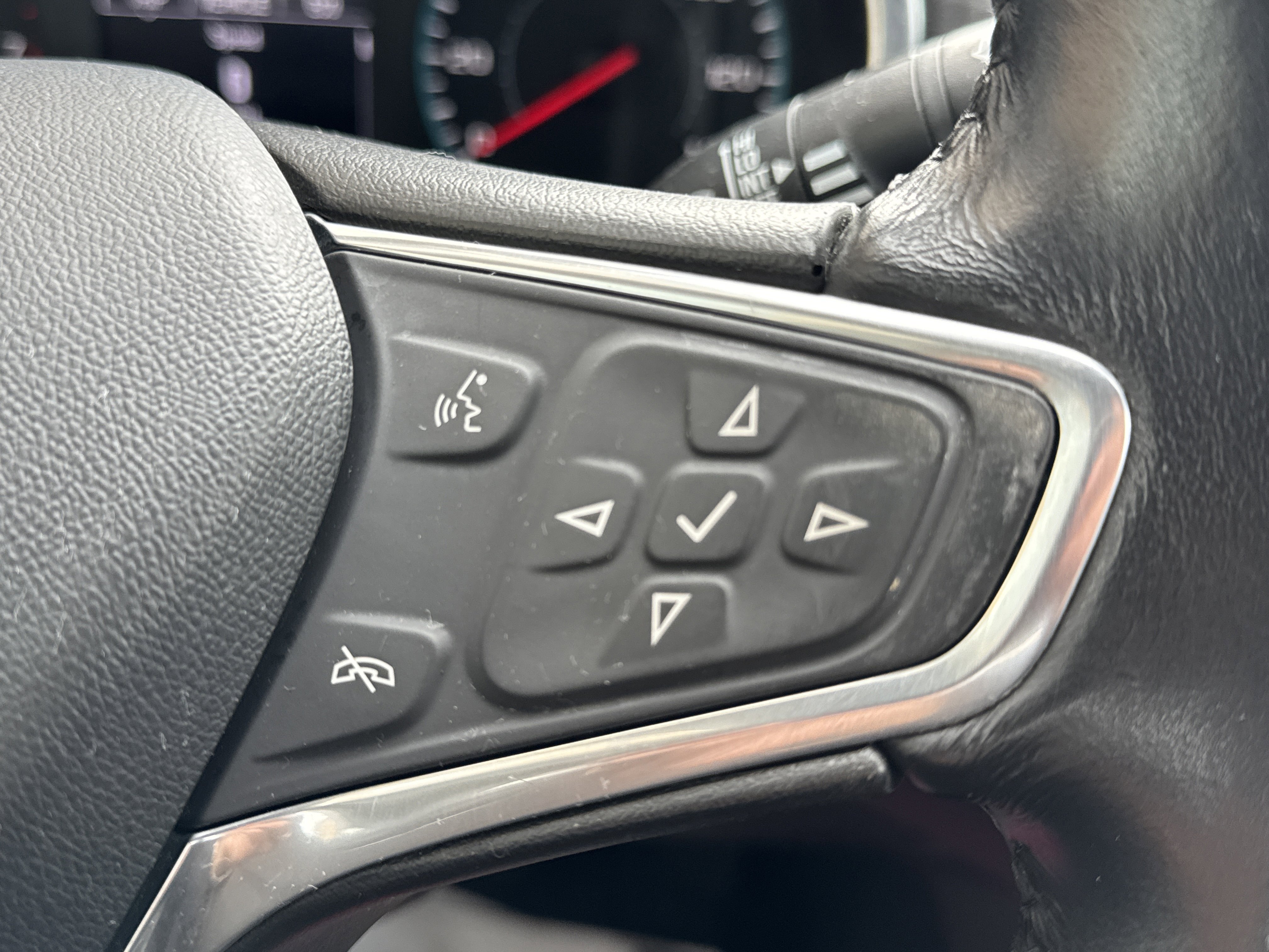 Used 2021 Chevrolet Malibu LT w/ Midnight Edition image 17