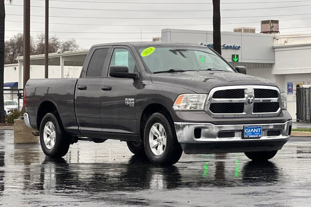 Used 2024 RAM 1500 Classic SLT image 2