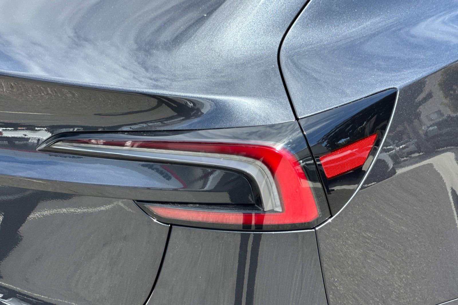 Used 2025 Tesla Model 3 Long Range RWD image 25