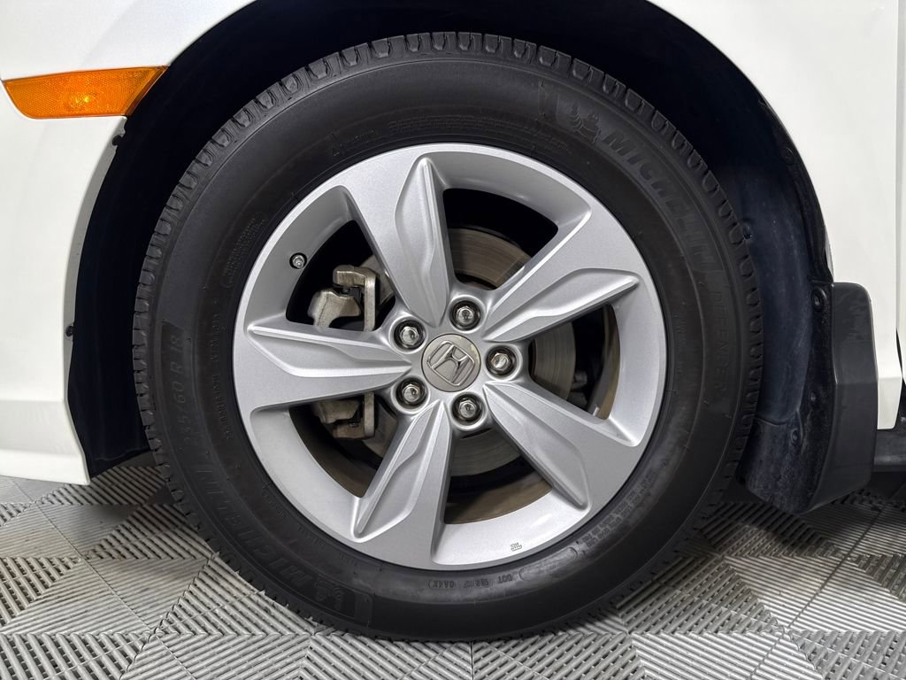 Used 2018 Honda Odyssey EX image 18