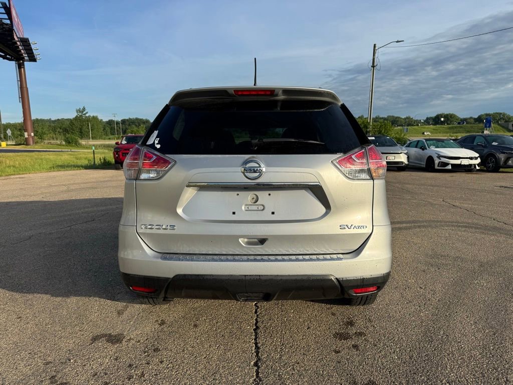 Used 2015 Nissan Rogue SV AWD/4WD image 15