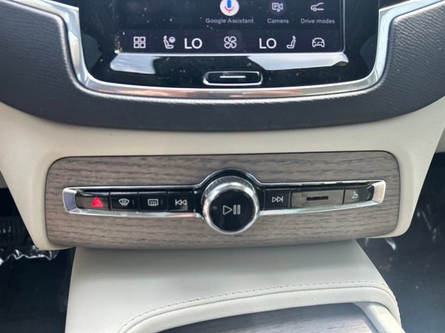 Certified 2023 Volvo XC90 B6 Plus AWD/4WD image 25
