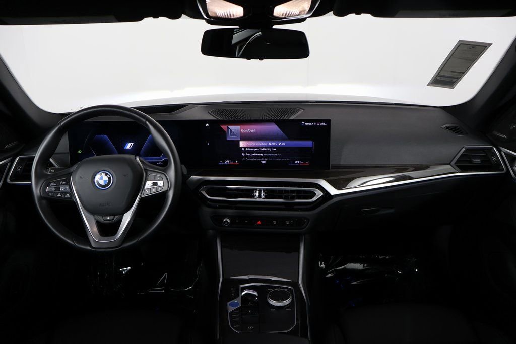 Used 2023 BMW i4 eDrive35 image 8