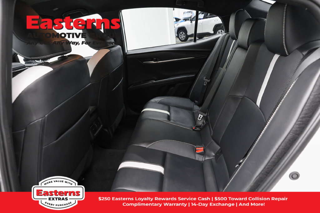 Used 2025 Toyota Camry SE FWD image 19