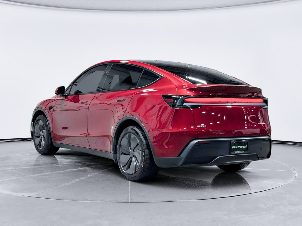 Used 2026 Tesla Model Y Long Range AWD/4WD image 2