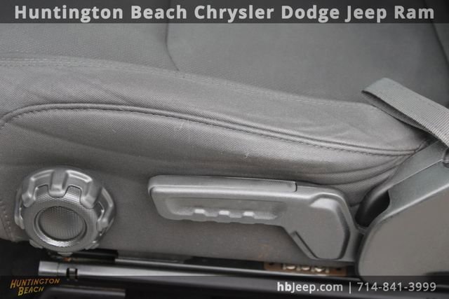 Used 2023 Jeep Wrangler Sahara image 39