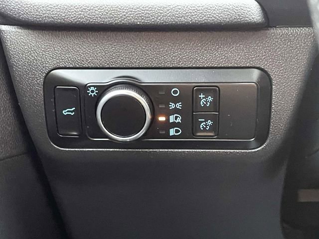 Certified 2025 Ford Escape ST-Line w/ Tech Pack #1 FWD image 18
