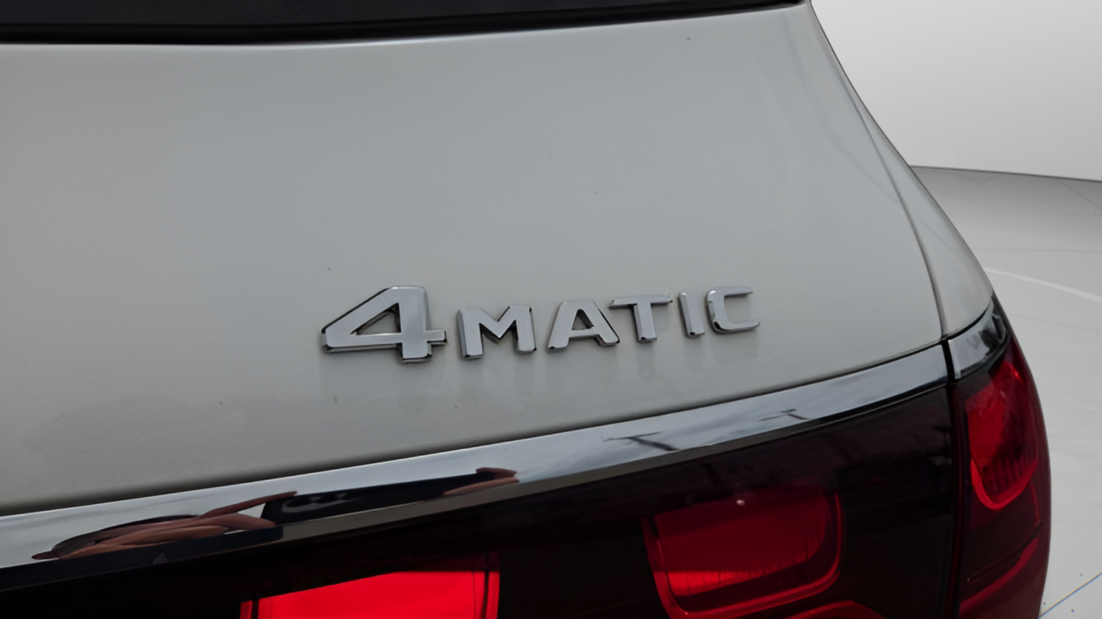 Used 2024 Mercedes-Benz GLS 450 4MATIC image 32