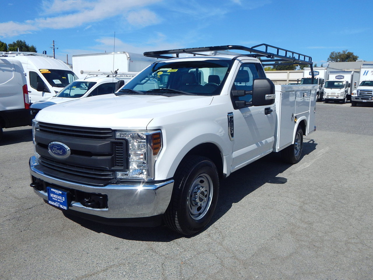 Used 2018 Ford F250 XL w/ Power Equipment Group RWD image 1