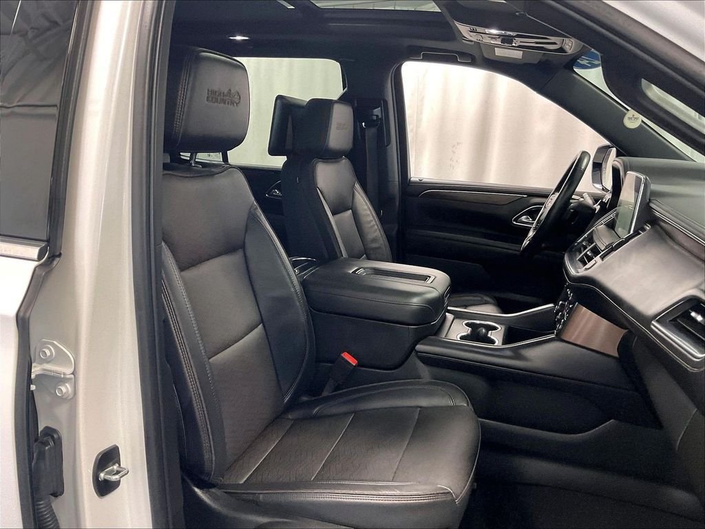 Used 2024 Chevrolet Tahoe High Country w/ Advanced Technology Package AWD/4WD image 11