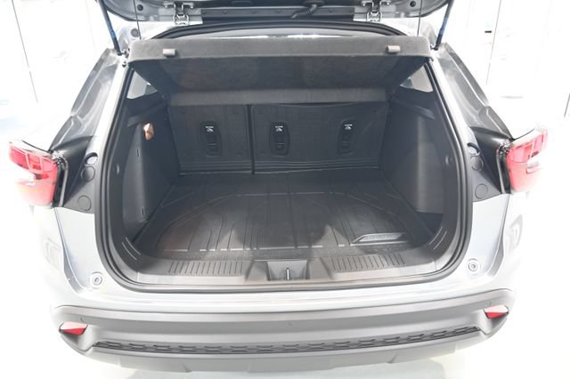 New 2026 Chevrolet Trax LT w/ Sunroof Package FWD image 27