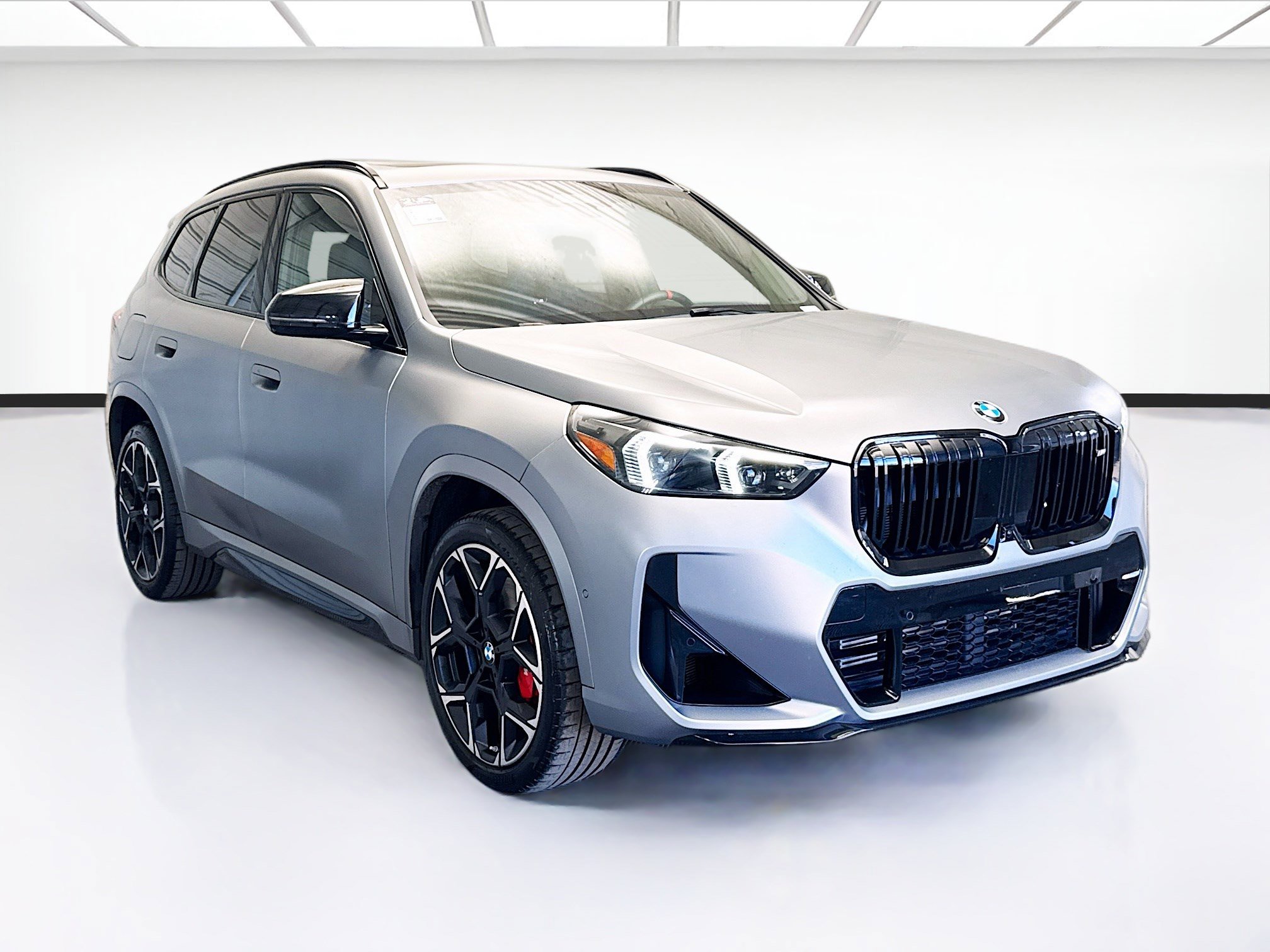 Used 2024 BMW X1 M35i w/ Premium Package image 3
