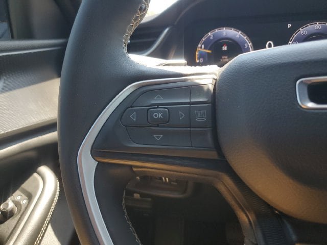 Certified 2024 Jeep Grand Cherokee Altitude RWD image 26