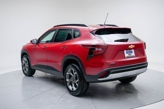 New 2026 Chevrolet Trax LT w/ Driver Confidence Package image 4