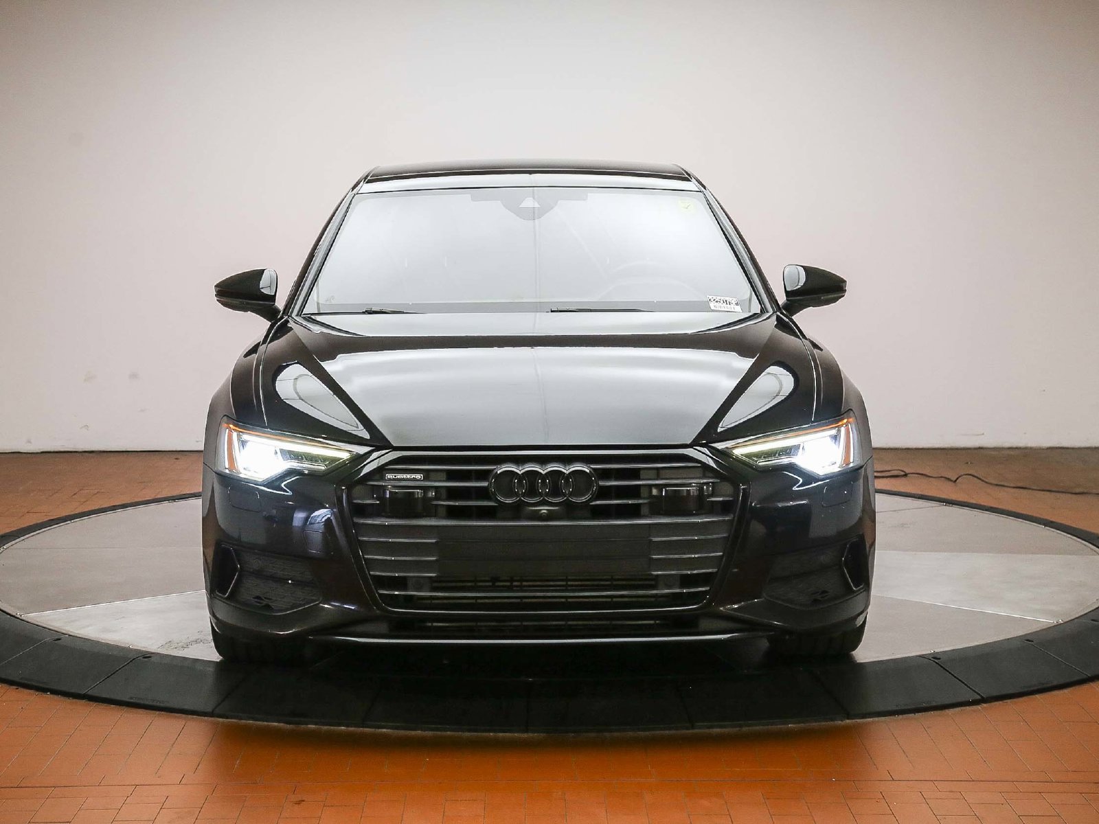 Used 2021 Audi A6 Premium Plus w/ Premium Plus Package AWD/4WD image 2