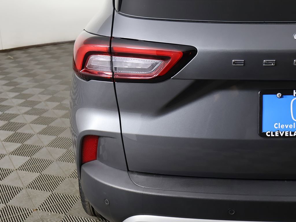 Used 2024 Ford Escape SE image 15