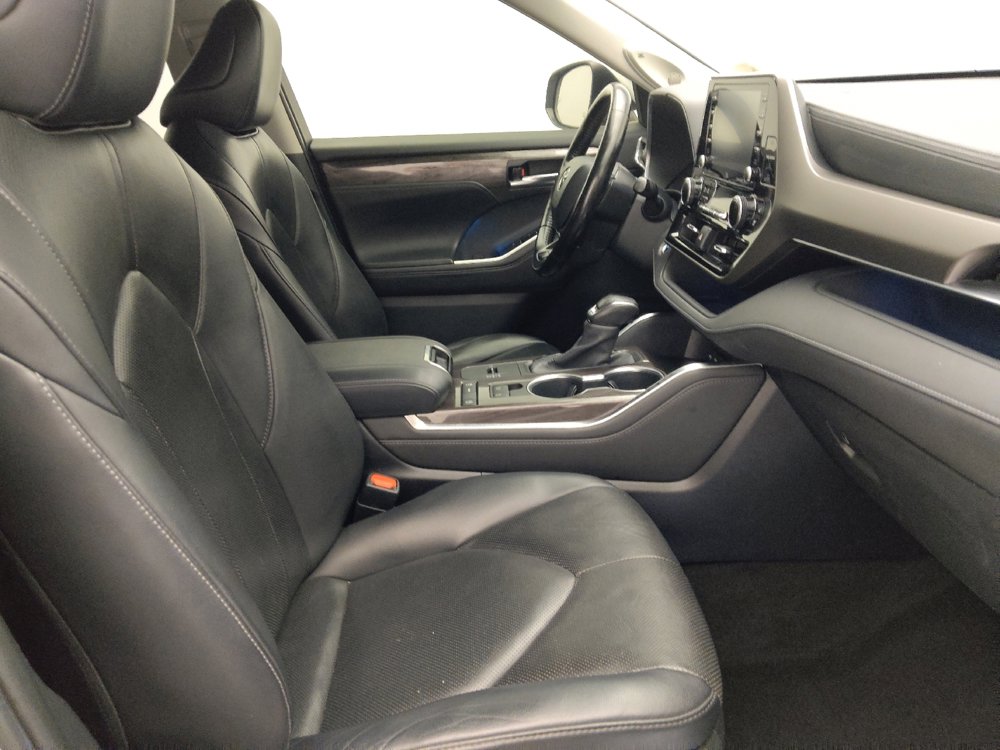 Used 2020 Toyota Highlander Limited FWD image 21
