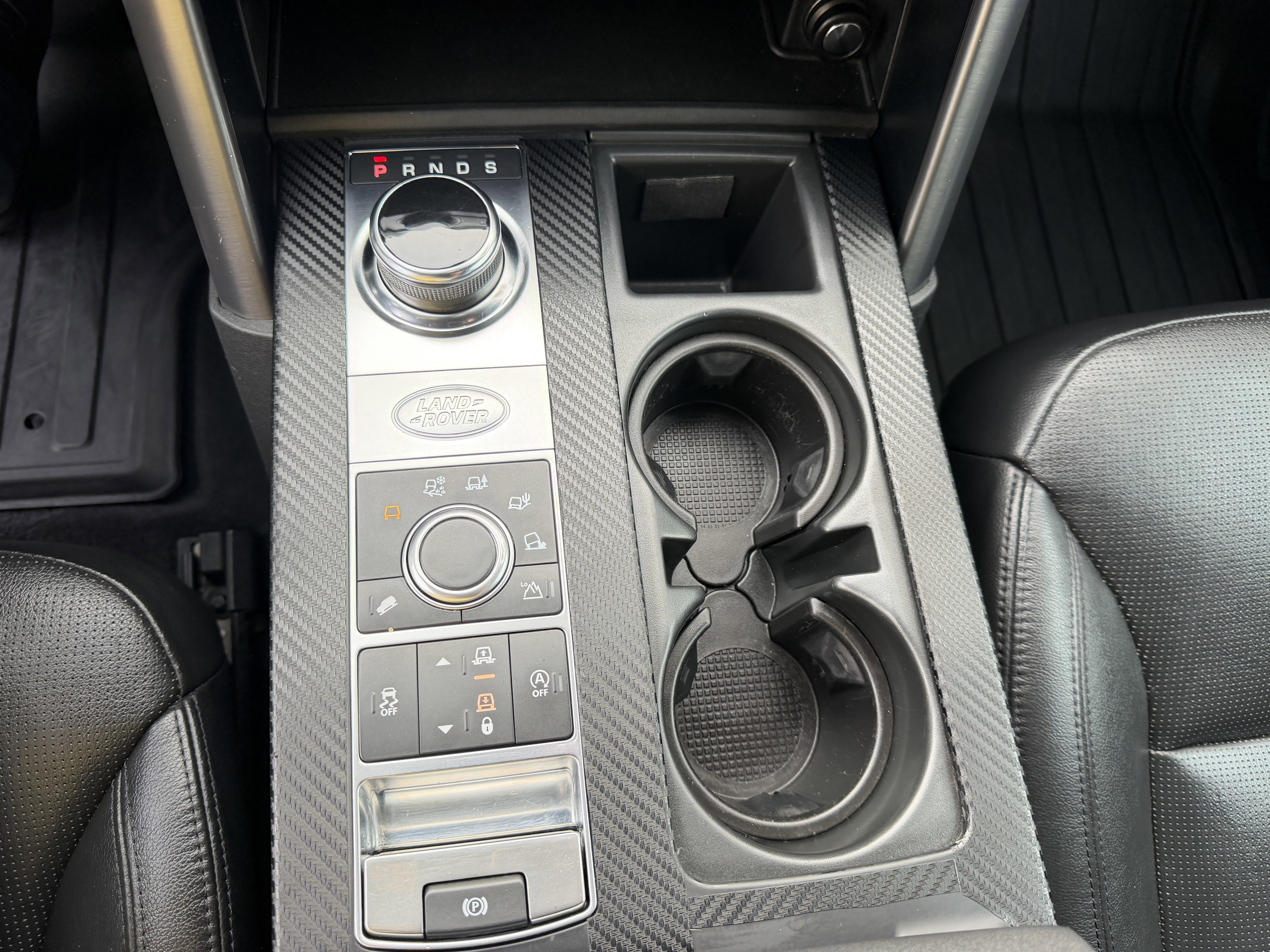 Used 2020 Land Rover Discovery Landmark AWD/4WD image 24