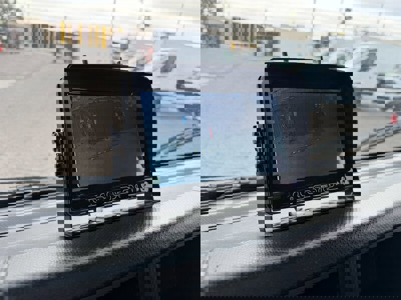 Used 2023 Isuzu NPR image 16