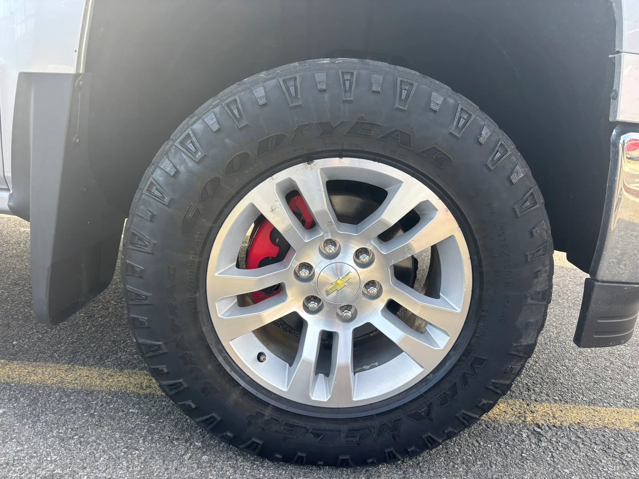 Used 2014 Chevrolet Silverado 1500 LTZ image 31