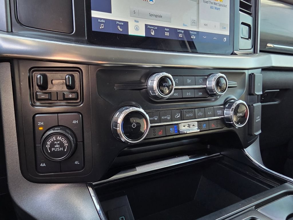 Used 2023 Ford F150 Lariat AWD/4WD image 19