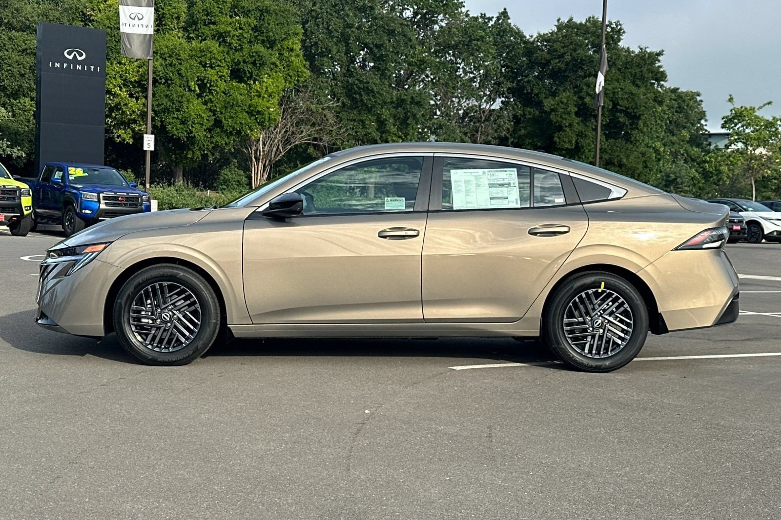 New 2026 Nissan Sentra SV w/ SV Convenience Package FWD image 7