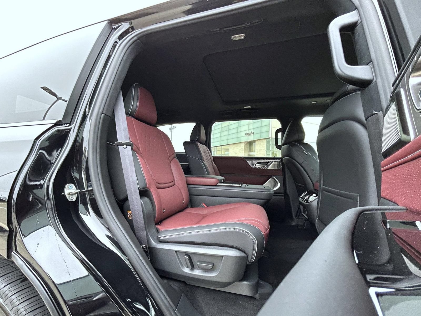 New 2027 INFINITI QX80 Autograph w/ Premium Cargo Package AWD/4WD image 18