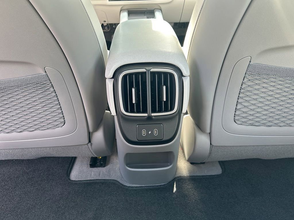 Used 2023 Hyundai Ioniq 6 Limited RWD image 19