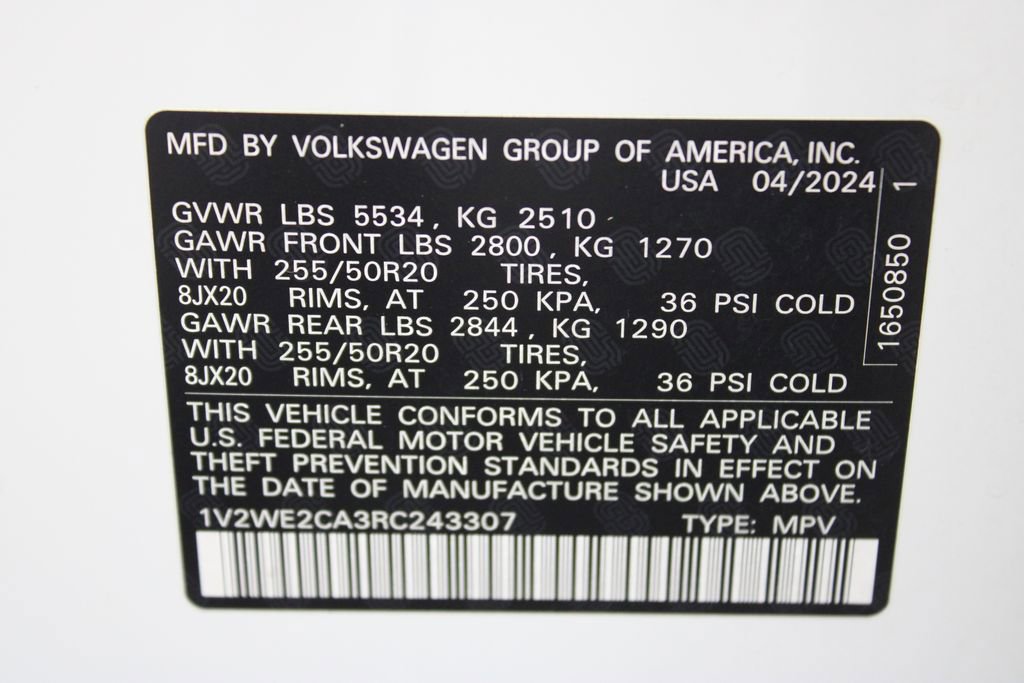 Certified 2024 Volkswagen Atlas Cross Sport SE FWD image 30