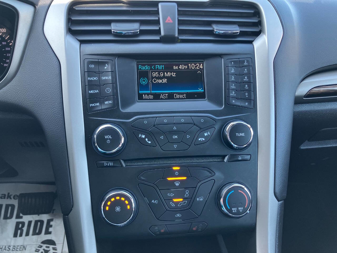 Used 2013 Ford Fusion SE image 19