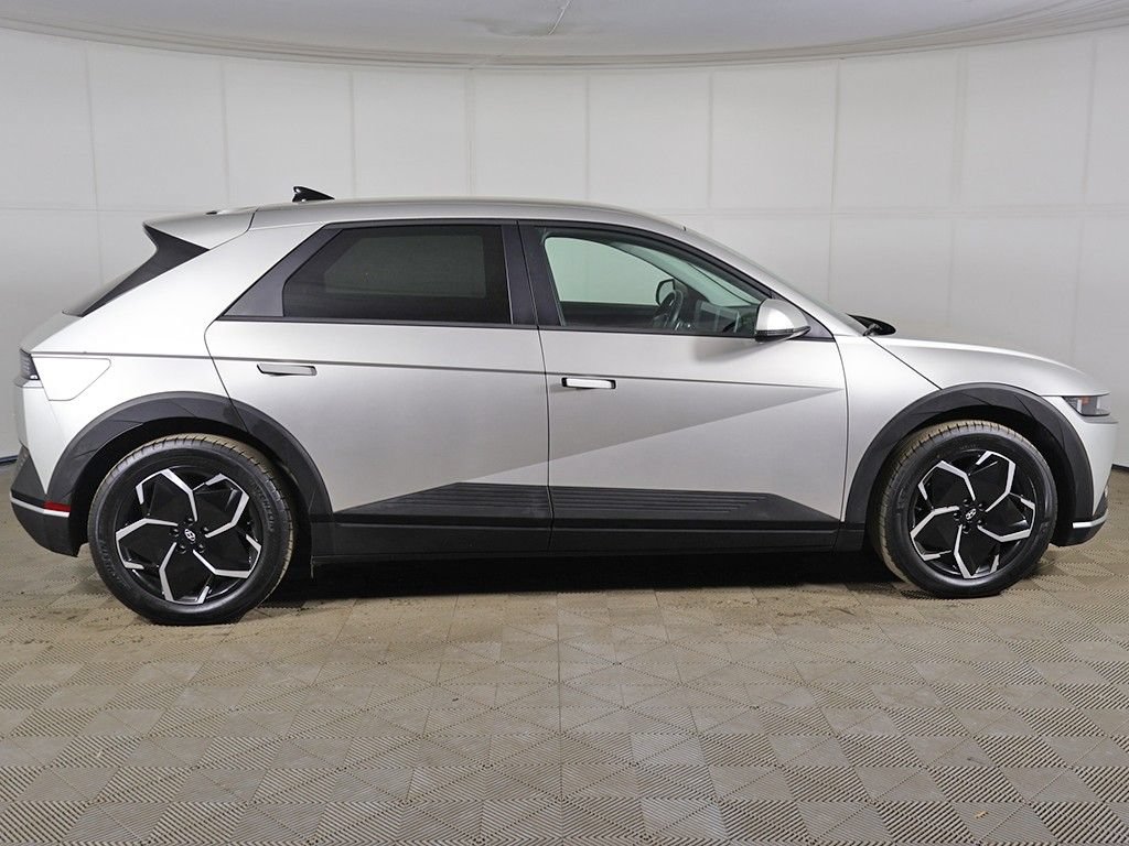 Used 2024 Hyundai Ioniq 5 SEL AWD/4WD image 14