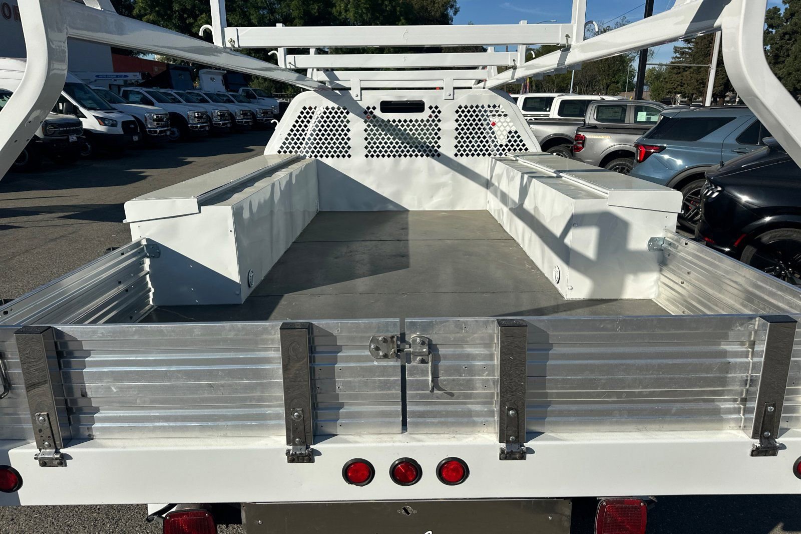 Used 2020 Ford F350 XL w/ Power Equipment Group image 11