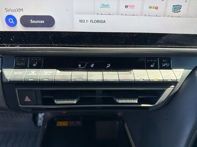 Used 2025 Toyota Camry XSE FWD image 19