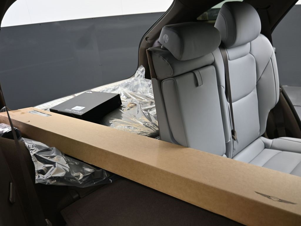 New 2026 Genesis GV70 2.5T Advanced image 16