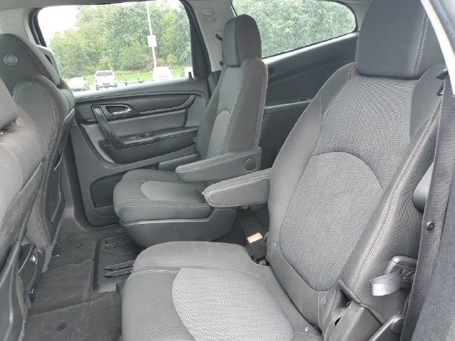 Used 2015 Chevrolet Traverse LT w/ Style and Technology Package FWD image 25