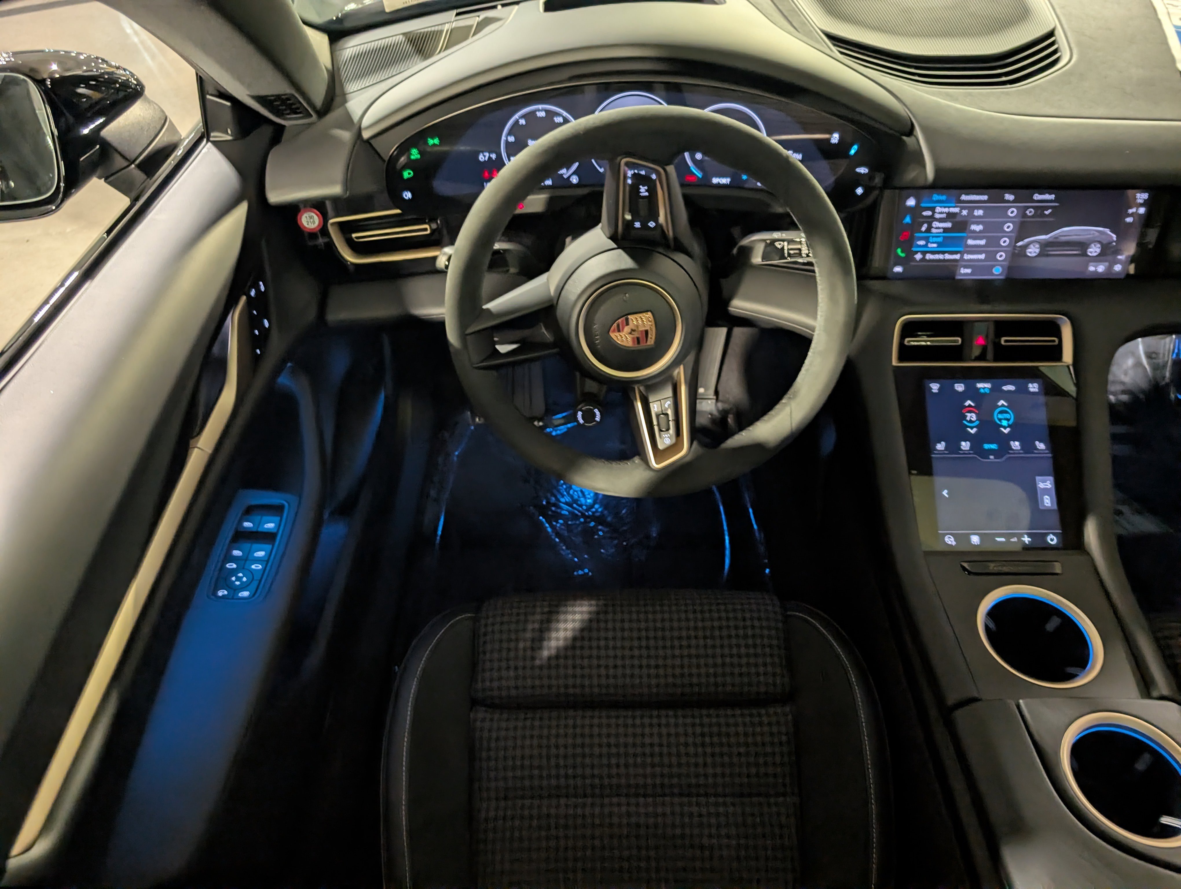 New 2026 Porsche Taycan 4 Cross Turismo image 6