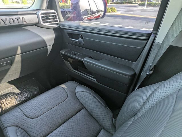 Used 2023 Toyota Sequoia Limited AWD/4WD image 19