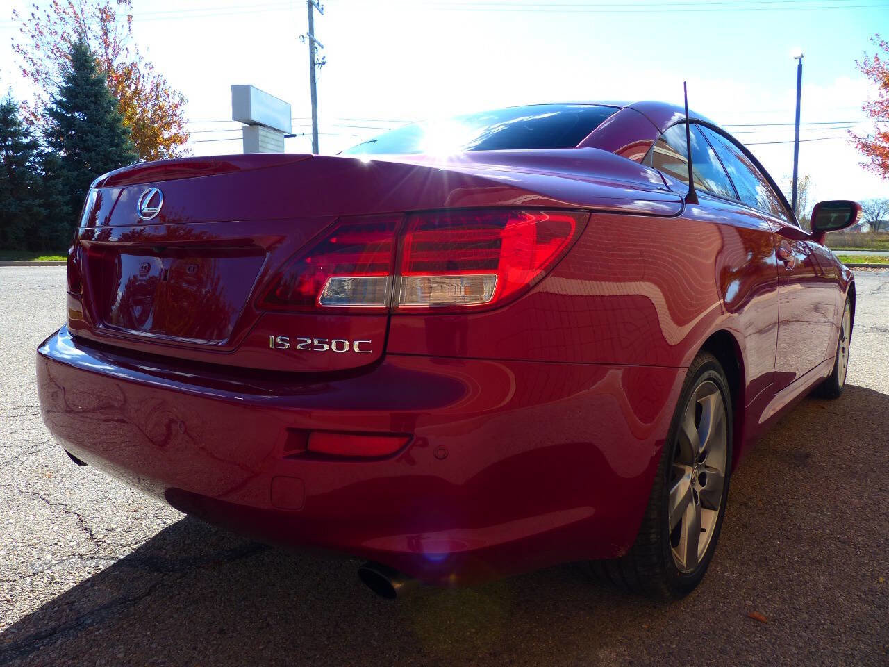 Used 2011 Lexus IS 250C w/ Luxury Pkg RWD image 11