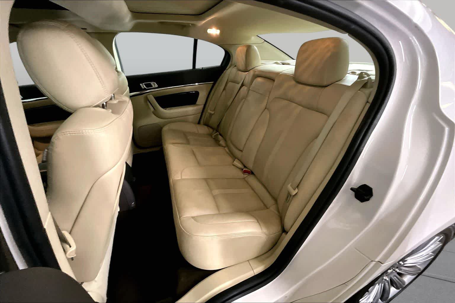 Used 2014 Lincoln MKS AWD w/ Equipment Group 101A image 21