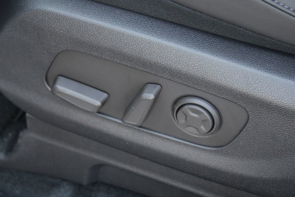 New 2026 Kia Carnival SX w/ SX Dark Edition Package image 30