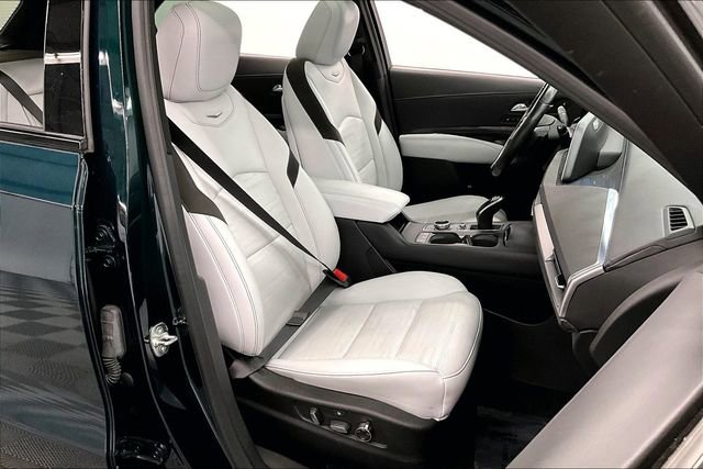 Used 2024 Cadillac XT4 Sport AWD/4WD image 8