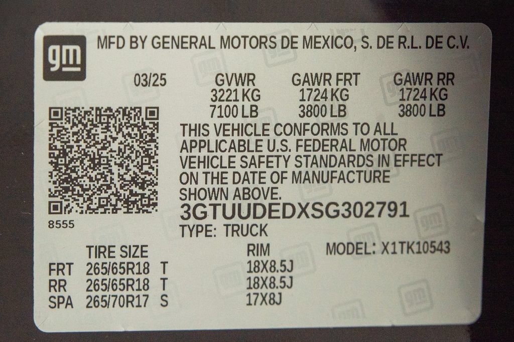 Used 2025 GMC Sierra 1500 SLT AWD/4WD image 29