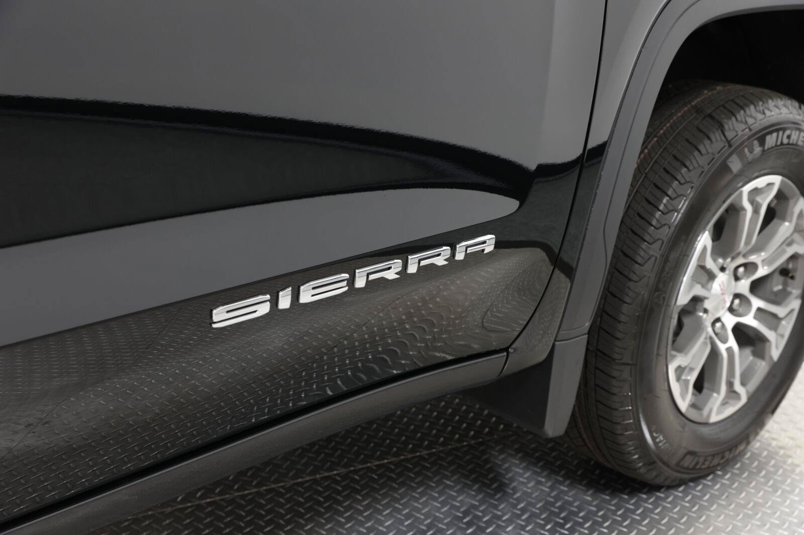 New 2026 GMC Sierra 1500 SLT AWD/4WD image 20